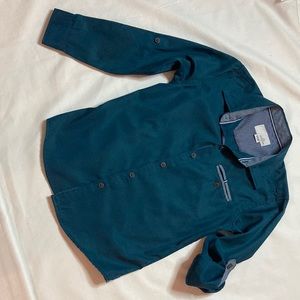 CRAFT + FLOW. LITTLE BOY SIZE 6 LARGE.